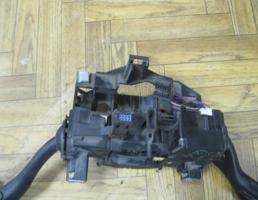 Кронштейн для VW Jetta 2006-2011  запчасти бу