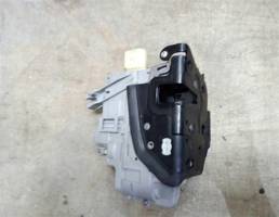 Замок двери передней левой для VW Passat (B6) 2005-2010  запчасти бу
