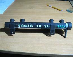 Рейка топливная (рампа) для Skoda Fabia 1999-2006  запчасти бу