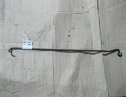 Держатель капота для Ford Focus II 2005-2008  запчасти бу