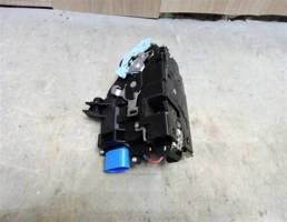 Замок двери передней правой для Skoda Octavia (A5 1Z-) 2004-2013  запчасти бу