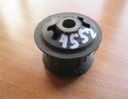 Сайлентблок балки передней для Audi 100 (C4) 1991-1994  запчасти бу