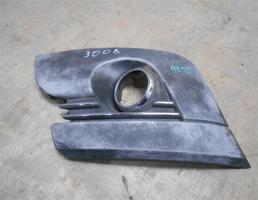 Решетка переднего бампера правая для Peugeot 3008 2010-2016  запчасти бу