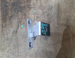 Петля двери задней правой нижняя для BMW 5-серия E60/E61 2003-2009  запчасти бу