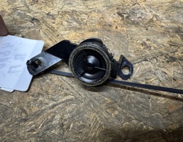 Динамик в/ч двери передней правой для Kia Sportage 2004-2010  запчасти бу