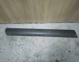 Молдинг двери передней левой  для VW Touareg 2002-2010  запчасти бу