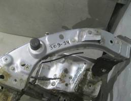 Кронштейн фар правый для Mitsubishi Outlander XL (CW) 2006-2012  запчасти бу