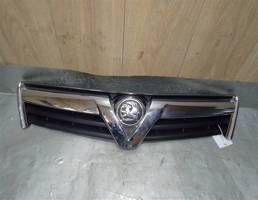 Решетка радиатора для Opel Antara 2007-2011  запчасти бу