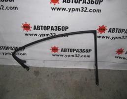 Накладка двери задней левой для Toyota Avensis III 2009-2011  запчасти бу