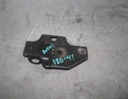 Кронштейн для Toyota Avensis III 2009-2011  запчасти бу