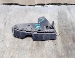 Кронштейн переднего бампера правый для Volvo V70 2007-2013  запчасти бу