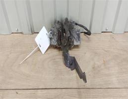 Замок капота для Mazda Mazda 3 (BK) 2002-2009  запчасти бу