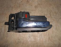 Ручка двери задней внутренняя левая для Toyota Avensis II 2003-2008  запчасти бу
