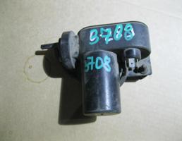 Вакуумное устройство системы центрального замка для Audi A8 1994-1998  запчасти бу