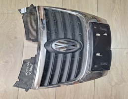 Решетка радиатора для VW Passat (B6) 2005-2010  запчасти бу