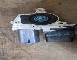 Мотор стеклоподъемника задний правый для Skoda Octavia (A5 1Z-) 2004-2013  запчасти бу