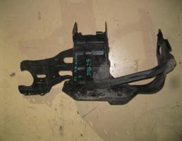 Кронштейн усилителя переднего бампера правый для Mercedes Benz C-CLASS (W203), 2000 - 2007  запчасти бу