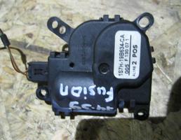 Моторчик заслонки печки для Ford Fusion 2002 -  запчасти бу
