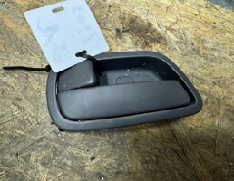 Ручка двери внутренняя левая для Kia RIO 2005-2011  запчасти бу