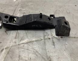 Кронштейн переднего бампера левый для Kia Ceed 2007- 2012  запчасти бу