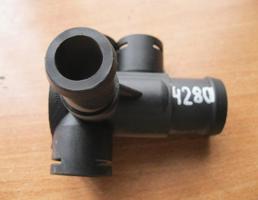 Фланец двигателя системы охлаждения для Audi 100 (C4) 1991-1994  запчасти бу