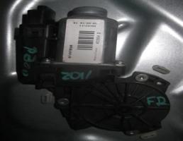 Мотор стеклоподъемника передний правый для Kia Ceed 2007- 2012  запчасти бу