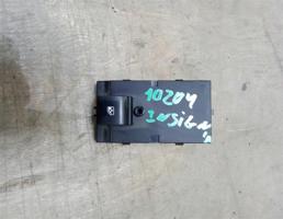 Кнопка стеклоподъемника для Opel Insignia 2008-2013  запчасти бу