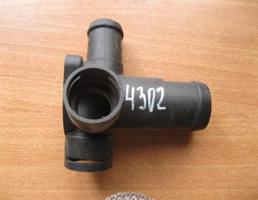 Фланец двигателя системы охлаждения для VW Transporter T4 1996-2003  запчасти бу