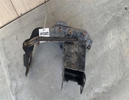 Кронштейн усилителя переднего бампера правый для Mercedes Benz C-CLASS (W203), 2000 - 2007  запчасти бу