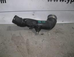 Патрубок интеркулера для Toyota Avensis III 2009-2011  запчасти бу